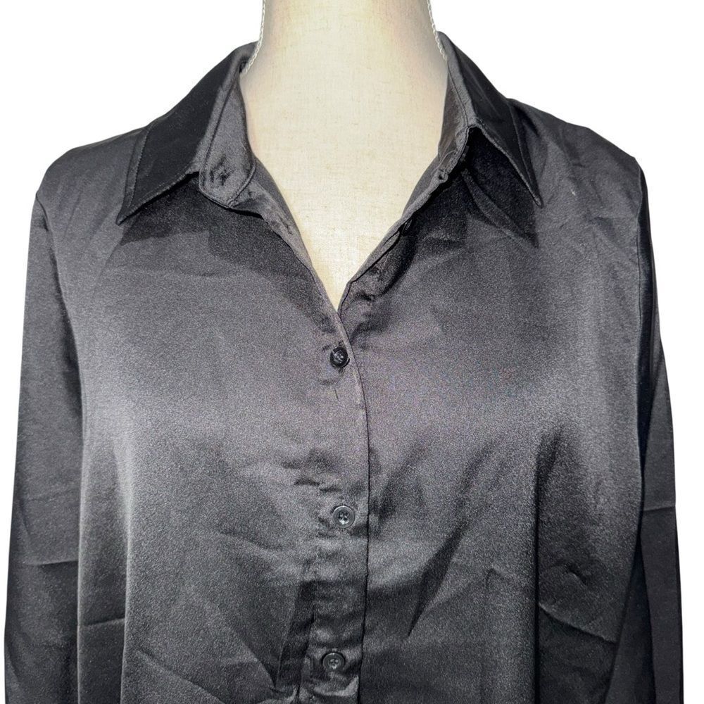 Boohoo Smooth Solid Black Silk Satin Button-Down Shirt Long Sleeve lightweight M - Picture 12 of 13